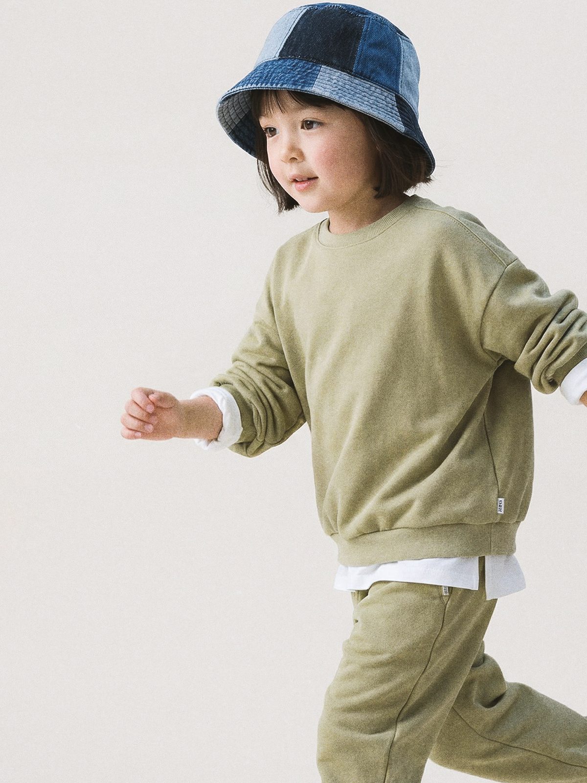 Back Slit Sweatshirt